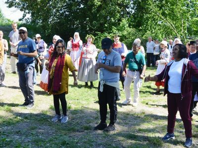 Delegacja z indonezyjskiego Tobelo w Górze Kalwarii
