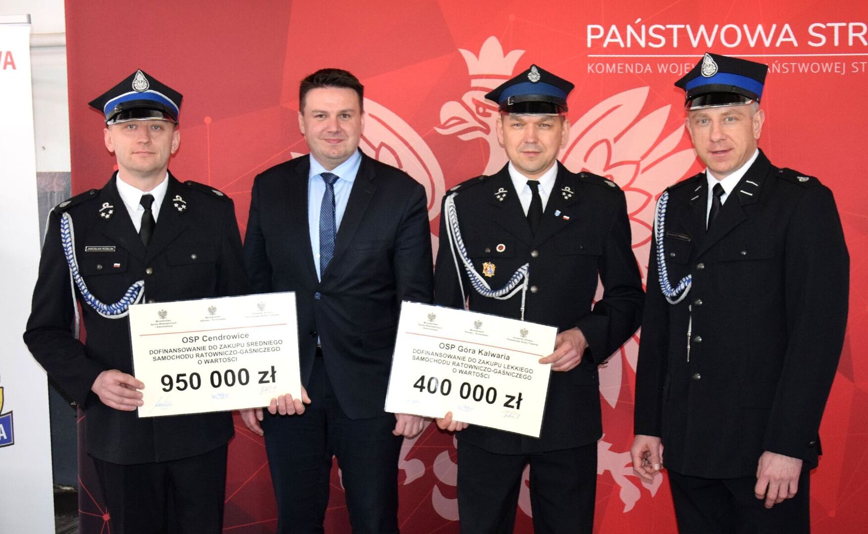 Przekazanie promes na zakup samochodów pożarniczych