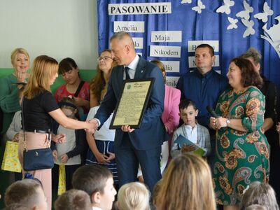 Symboliczne rozpoczęcie rozbudowy szkoły w Czaplinku