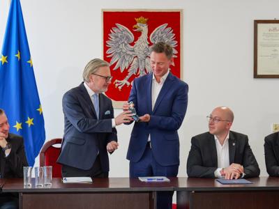 Umowa na realizację Strategii Terytorialnej Związku Zintegrowanych Inwestycji Terytorialnych Obszaru Funkcjonalnego Sławna podpisana 