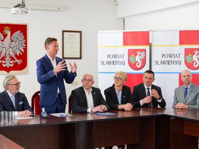 Umowa na realizację Strategii Terytorialnej Związku Zintegrowanych Inwestycji Terytorialnych Obszaru Funkcjonalnego Sławna podpisana 