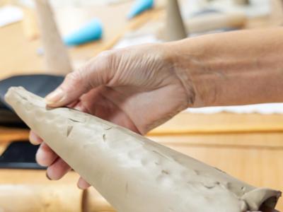 Pracownia Ceramiczna „Ważka” – twórcze początki i świąteczne plany