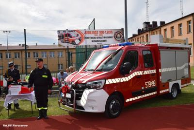 Obchody 100-lecia istnienia jednostki OSP Naruszewo - część oficjalna uroczystości oraz piknik rodzinny