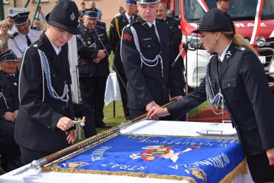 Obchody 100-lecia istnienia jednostki OSP Naruszewo - część oficjalna uroczystości oraz piknik rodzinny