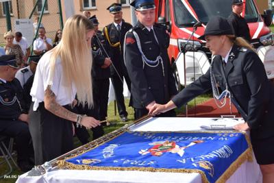 Obchody 100-lecia istnienia jednostki OSP Naruszewo - część oficjalna uroczystości oraz piknik rodzinny