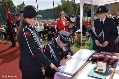 Obchody 100-lecia istnienia jednostki OSP Naruszewo - część oficjalna uroczystości oraz piknik rodzinny