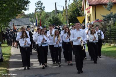 Obchody 100-lecia istnienia jednostki OSP Naruszewo - część oficjalna uroczystości oraz piknik rodzinny