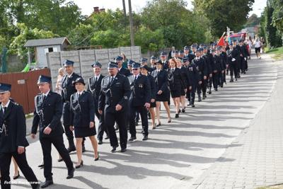 Obchody 100-lecia istnienia jednostki OSP Naruszewo - część oficjalna uroczystości oraz piknik rodzinny