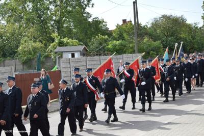 Obchody 100-lecia istnienia jednostki OSP Naruszewo - część oficjalna uroczystości oraz piknik rodzinny