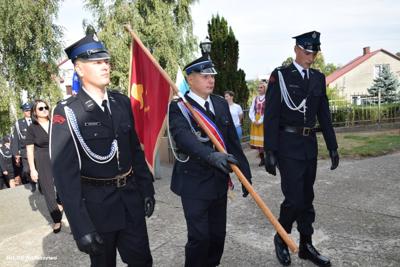 Obchody 100-lecia istnienia jednostki OSP Naruszewo - część oficjalna uroczystości oraz piknik rodzinny