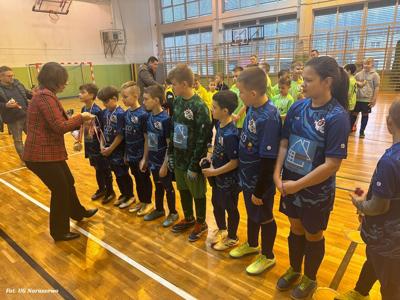 Mikołajkowy Turniej Piłki Halowej Młodzików - kat. trampkarze (07.12.2024r.)