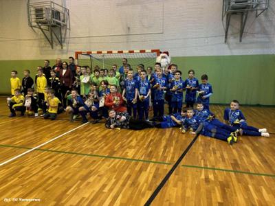 Mikołajkowy Turniej Piłki Halowej Młodzików - kat. trampkarze (07.12.2024r.)
