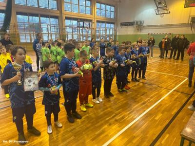 Mikołajkowy Turniej Piłki Halowej Młodzików - kat. trampkarze (07.12.2024r.)