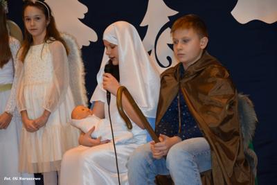 Spotkanie opłatkowe i jasełka w SP Naruszewo (19.12.2024r.)
