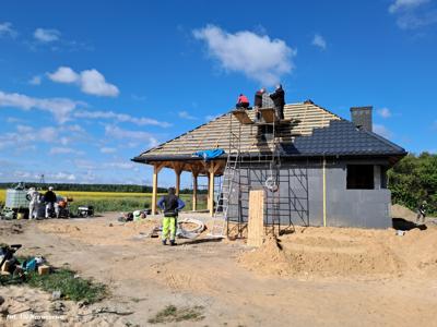 Budowa świetlicy o konstrukcji drewniano-murowanej w Wichorowie (09.05.2025r.)