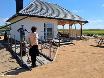 Budowa świetlicy o konstrukcji drewniano-murowanej w Wichorowie (20.05.2025r.)