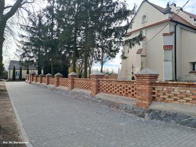 Odbiór końcowy zadania pn. „Renowacja ogrodzenia przy kościele św. Apostołów Piotra i Pawła w Radzyminie (18.03.2025r.)