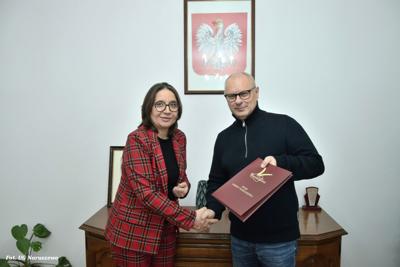 Remont zespołu kościelnego w Krysku - podpisanie umowy