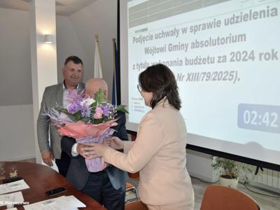 Wotum zaufania i absolutorium dla Wójta Gminy