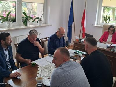 Odbiór zadania - budowa świetlicy w Wichorowie