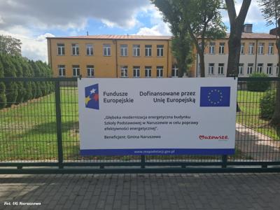 Promocja Projektu - Głęboka modernizacja energetyczna budynku Szkoły Podstawowej  w Naruszewie  w celu poprawy efektywności energetycznej