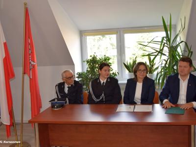 Przekazanie jednostce OSP Radzymin nowego, średniego samochodu ratowniczo-gaśniczego