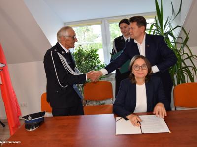Przekazanie jednostce OSP Radzymin nowego, średniego samochodu ratowniczo-gaśniczego
