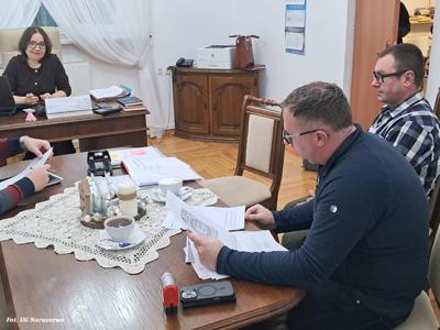 Odbiór prac - Ulepszenie infrastruktury wodnej wraz z zagospodarowaniem terenu w Naruszewie (15.12.2025r.)