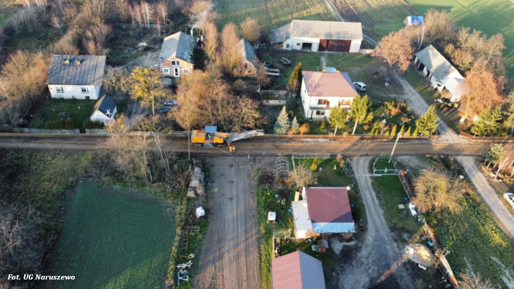 poprawa_jakosci_infrastruktury_drogowej_gminy_naruszewo_etap_ii_drochowo_02_12_2024_1.jpg [1024x576]