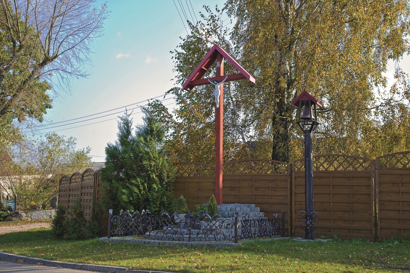 krzyż drewniany