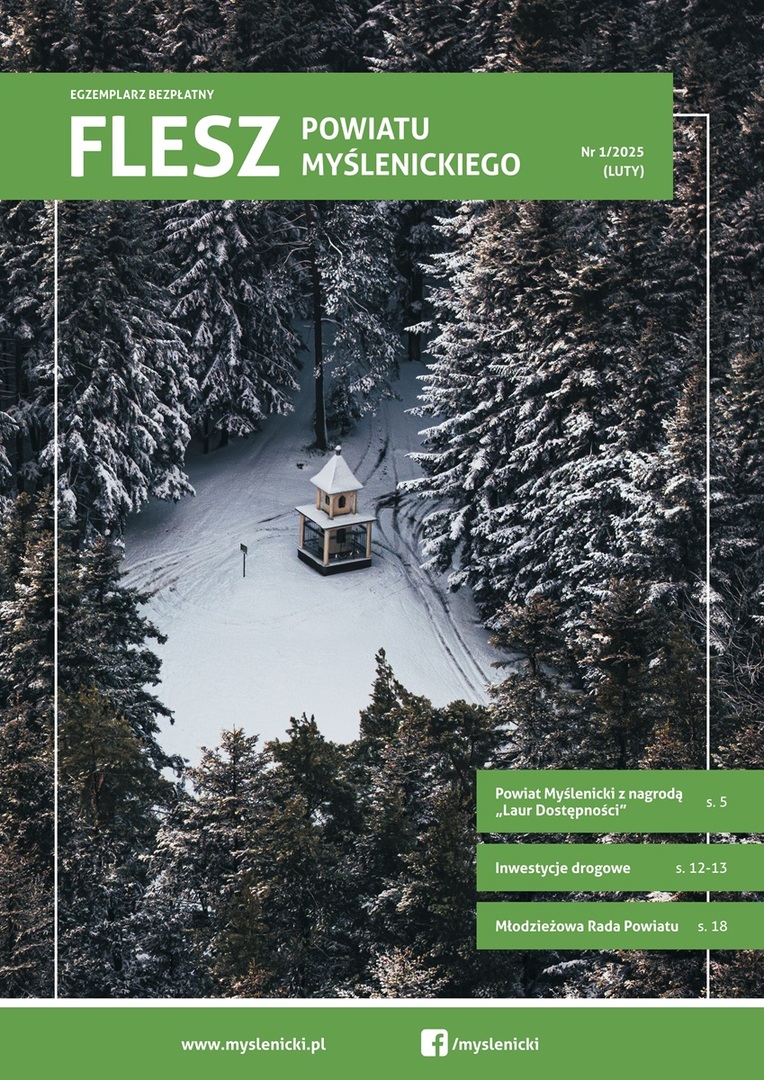 Okładka biuletynu „Flesz Powiatu Myślenickiego” nr 1/2025. Zimowy las z kapliczką, zielone nagłówki informacyjne, logo i adres www na dole