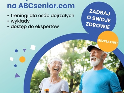 Niebieski plakat „Senior w dobrej formie” z parą seniorów na spacerze w parku, logo Organizatora i Partnerów akcji.