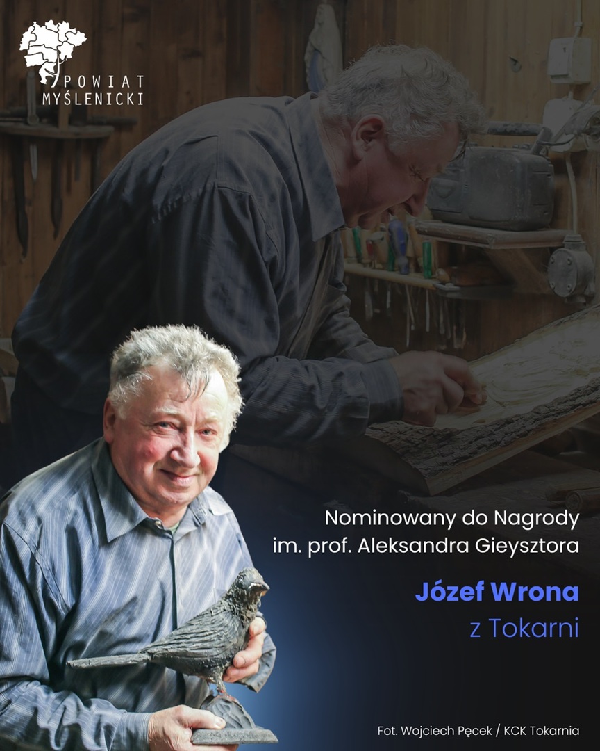 Zdjęcie ukazuje Józefa Wronę, rzeźbiarza, który został nominowany do prestiżowej nagrody.