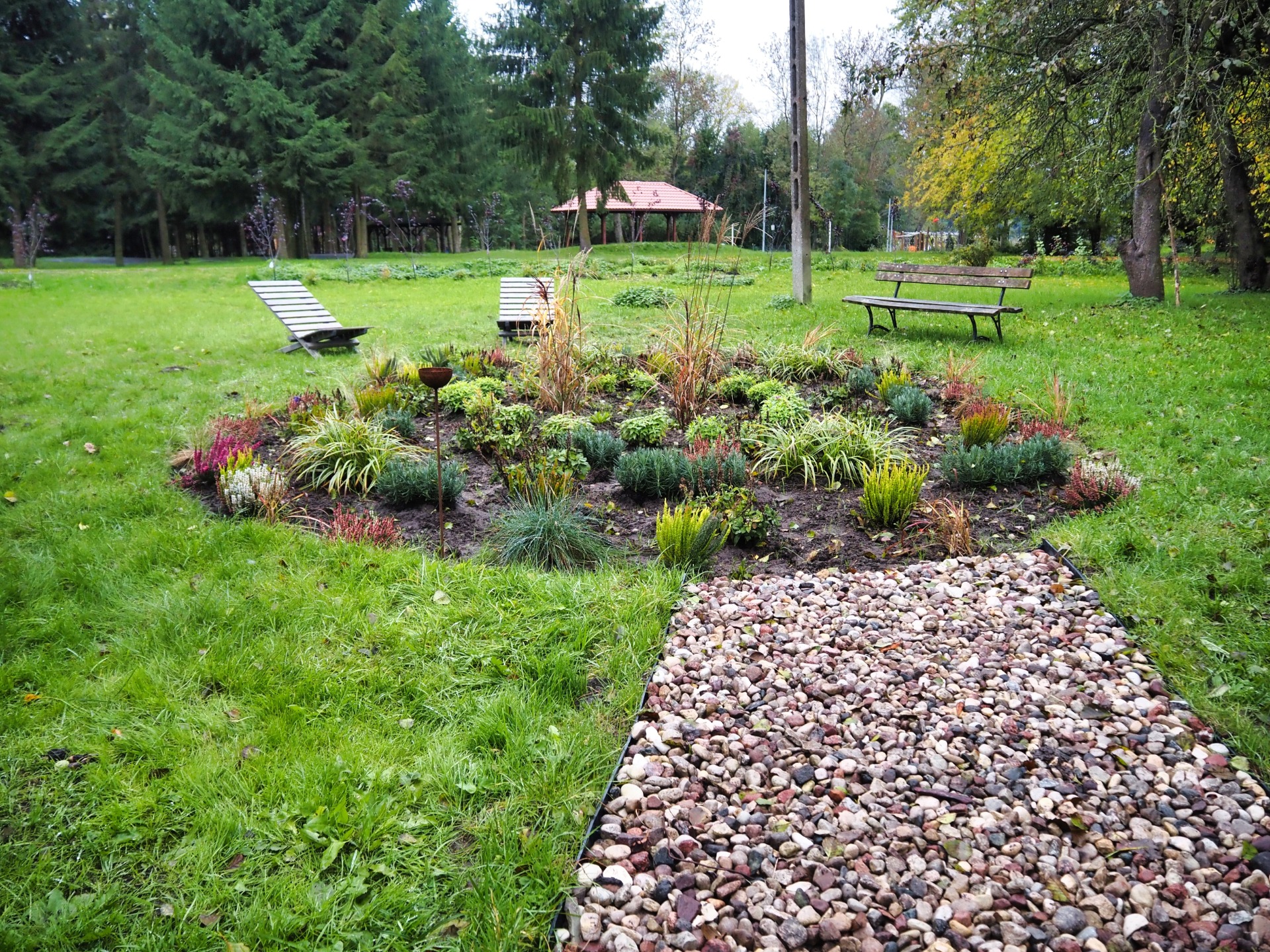 zielone_serce_milek_ekologiczne_zagospodarowanie_przestrzeni_wokol_urzedu_gminy_v.jpg [1920x1440]