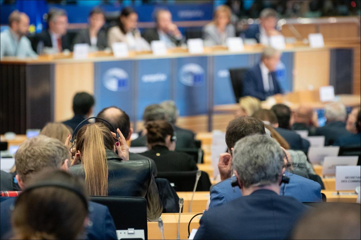 Jest kalendarz wysłuchań kandydatów na komisarzy przez Parlament Europejski. 