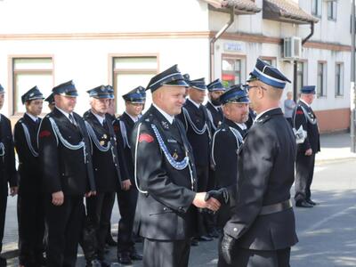 Odznaczenie zasłużonych druhów i druhen strażaków.