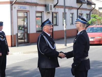 Odznaczenie zasłużonych druhów i druhen strażaków.
