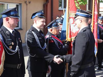 Odznaczenie zasłużonych druhów i druhen strażaków.