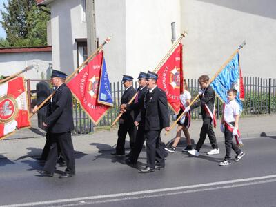 Przejście do kościoła.