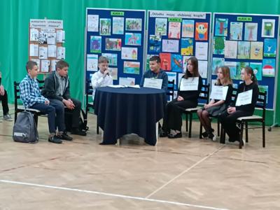 CZYTANIE DAWNIEJ I DZIŚ – MŁODZIEŻ W AKCJI