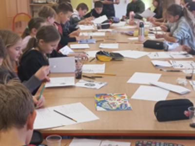 CZYTANIE DAWNIEJ I DZIŚ – MŁODZIEŻ W AKCJI