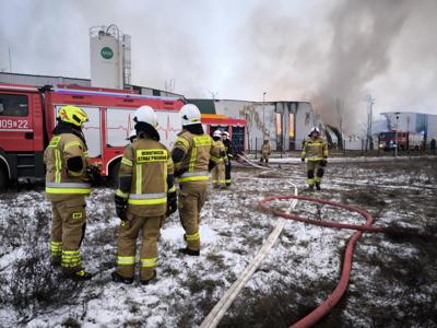 Pożar hali Neupack / fot. OSP Toporzysko
