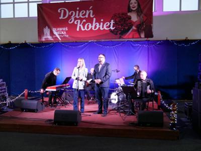 Artur Barciś Show podczas Gminnego Dnia Kobiet w SP Górsk