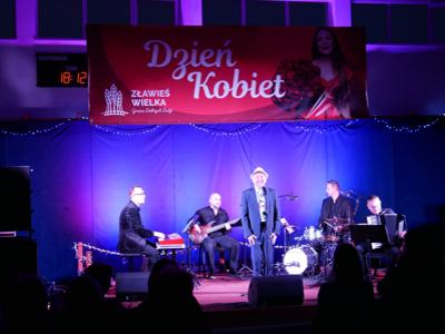 Artur Barciś Show podczas Gminnego Dnia Kobiet w SP Górsk