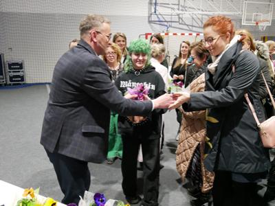 Artur Barciś Show podczas Gminnego Dnia Kobiet w SP Górsk