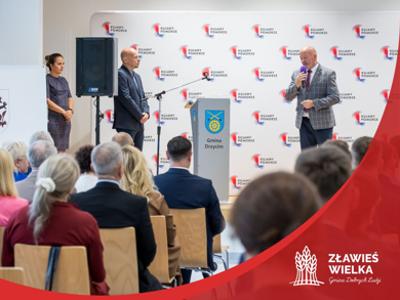 Wręczenie umów dotacyjnych na rozbudowę infrastruktury sportowej w regionie, fot. Tomasz Czachorowski/eventphoto.com.pl dla UMWKP 