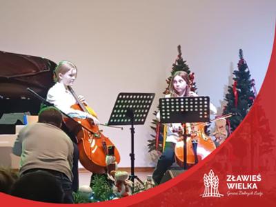 Uczniowie z Górska na konkursie "Świąteczne duety"