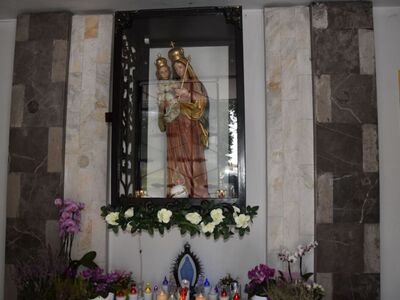  Sanktuarium Maryjne w Piasecznie, Miejsce objawienia "Studzienka".
