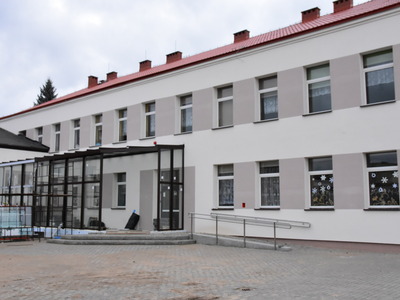 Remont na terenie Szkoły Podstawowej w Gostycynie