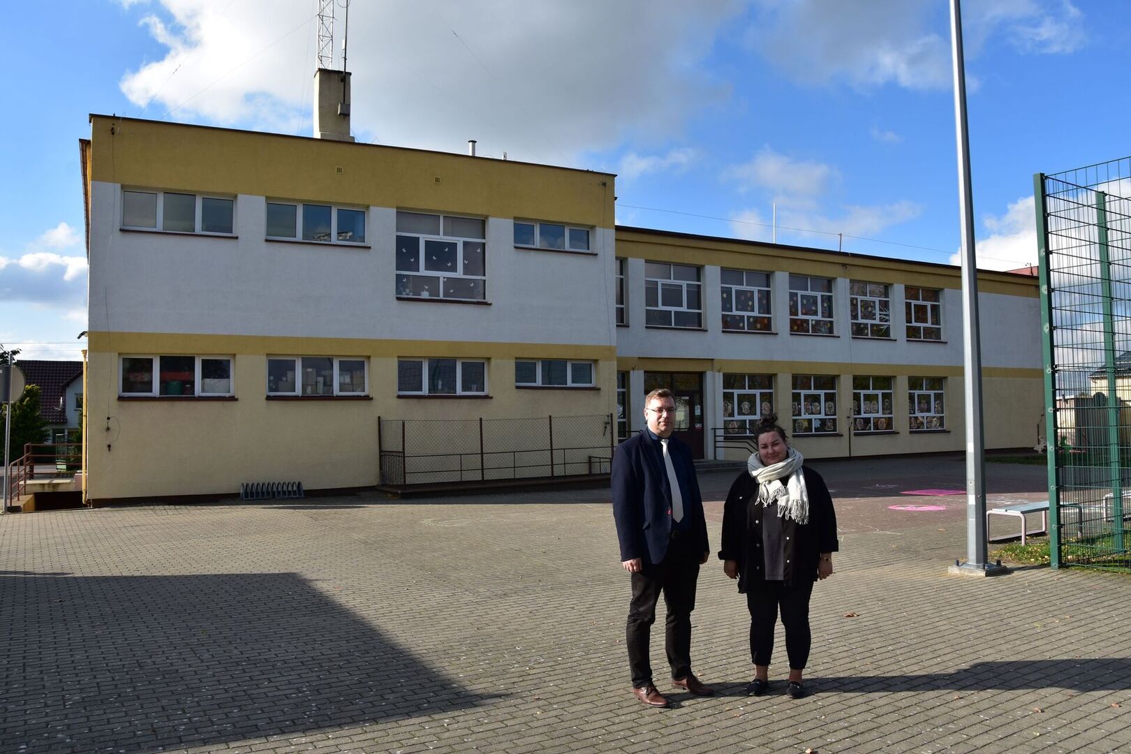 Wójt Gminy Gostycyn - Ireneusz Kucharski, Dyrektor Szkoły Podstawowej w Pruszczu - Magdalena Jutrowska